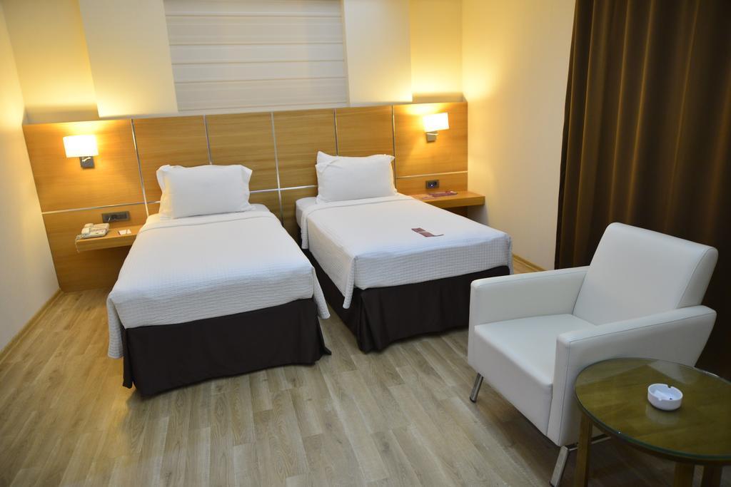 Anemon Grand Adana Otel Zewnętrze zdjęcie